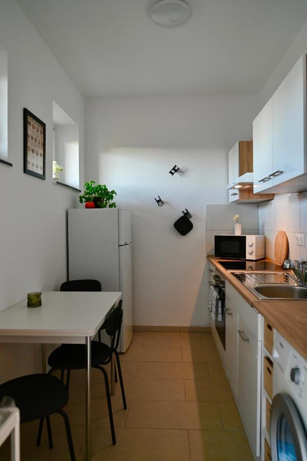 Modernes Apt Mit Direkter Anbindung Zur City Und Messe Hanovra Exterior foto